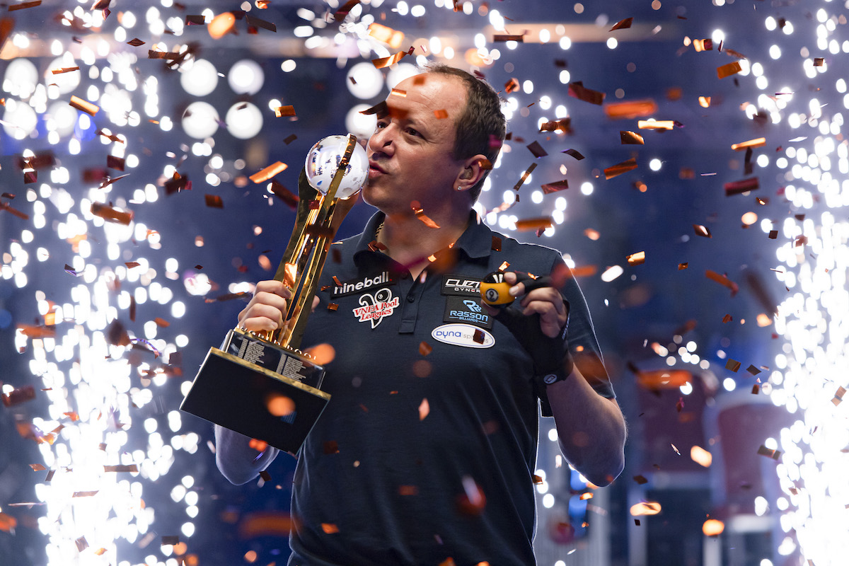 SHANE VAN BOENING je mistr světa pro rok 2022 v disciplíně 9 ball