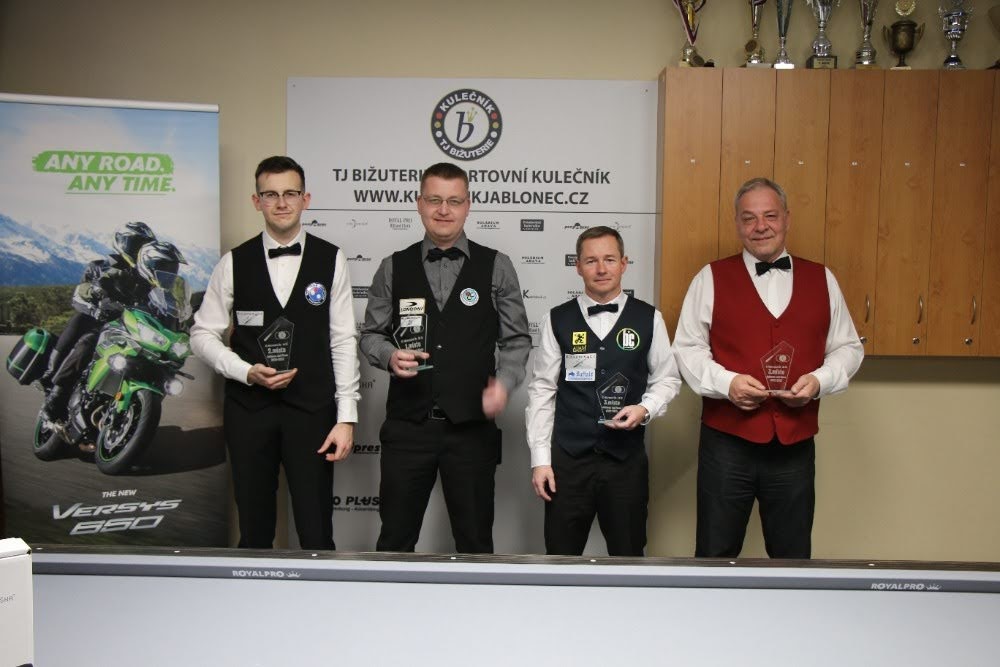 Radovan Hájek potřetí mistrem republiky v trojbandu na závodním stole