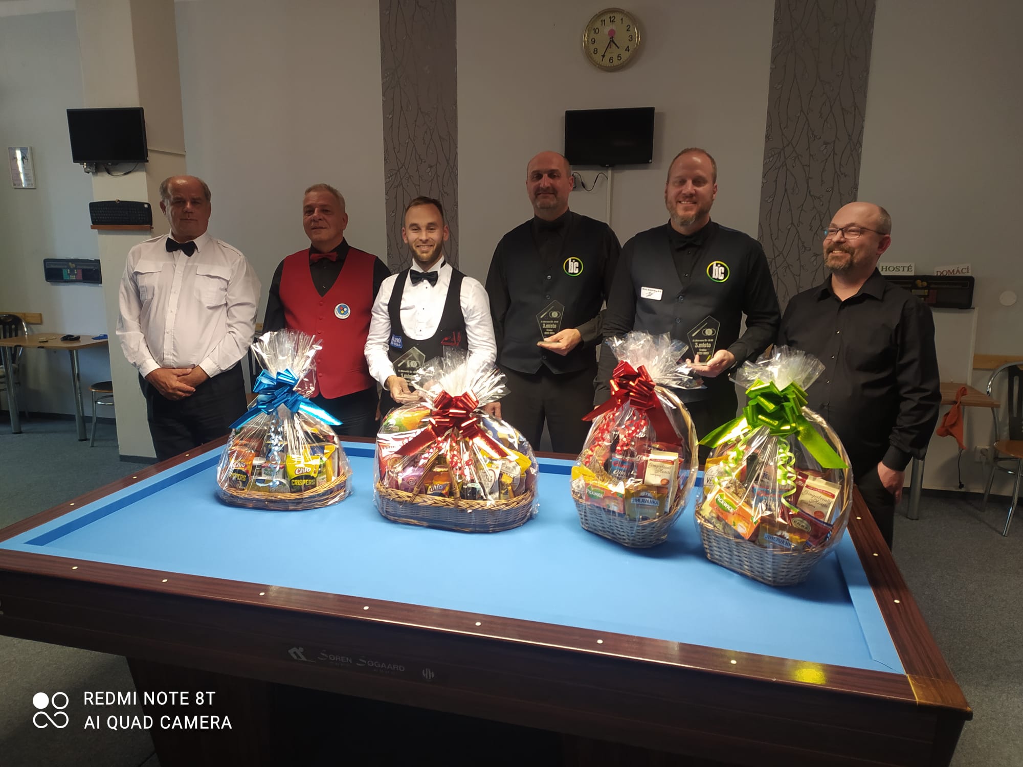 Adam Kozák získává první trojbandový titul