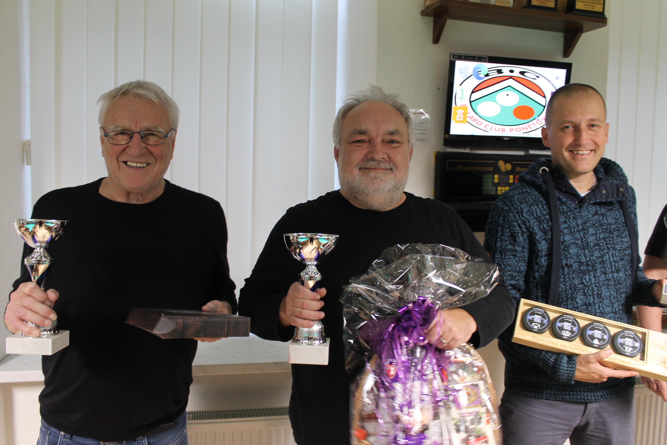 Pohár Karla Lázničky